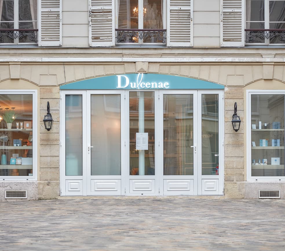 La devanture de la Maison de Beauté Dulcenae rue de Caumartin